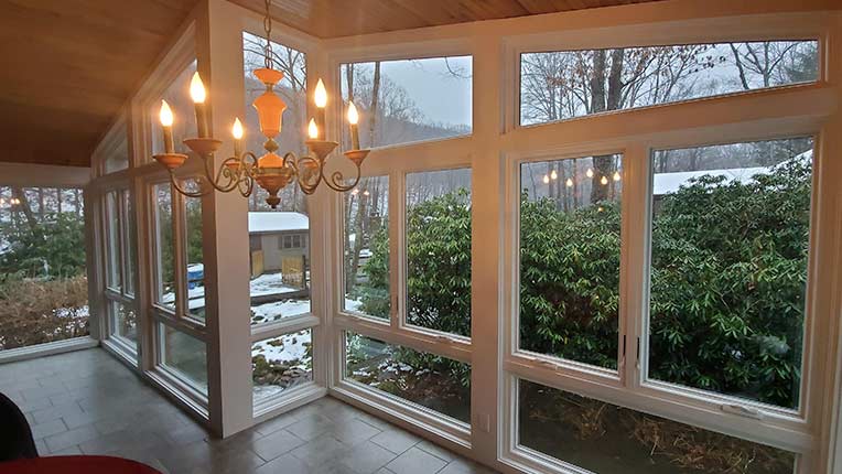 feature-awning
